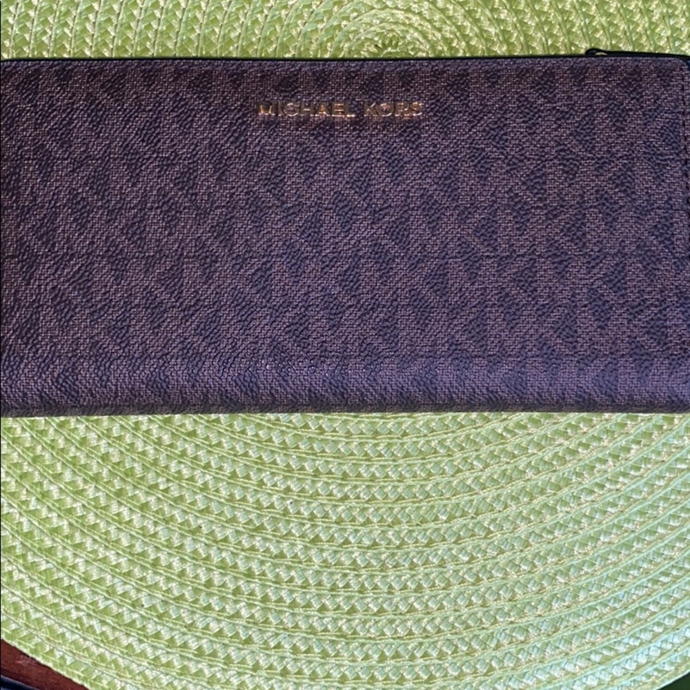 Michael kors  wallet
